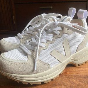 Veja Venturi Sneaker